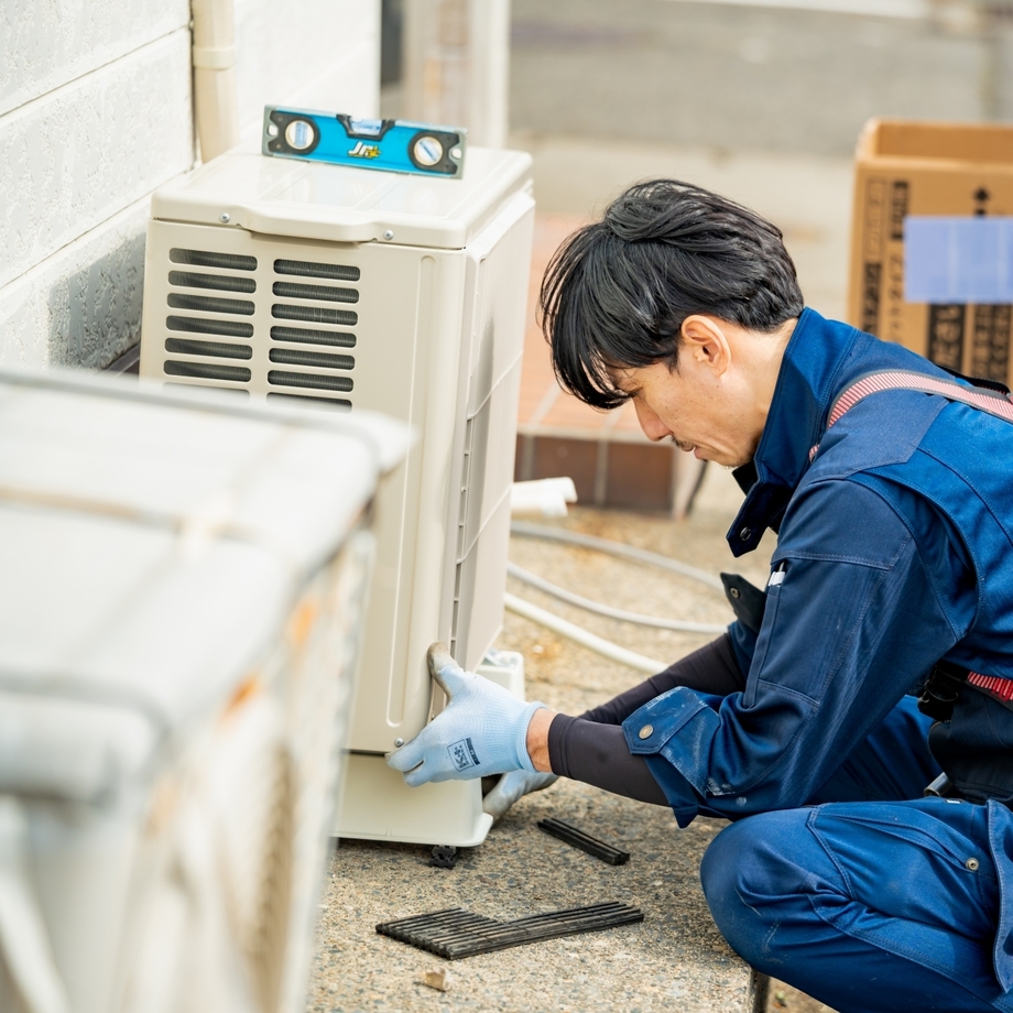 配管処理･室外機設置
